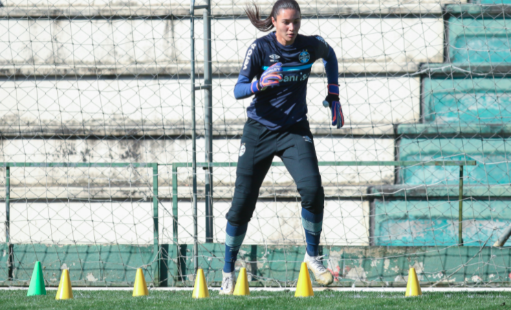 Goleira feminina Loreño selecionada para seleção brasileira de futebol feminino